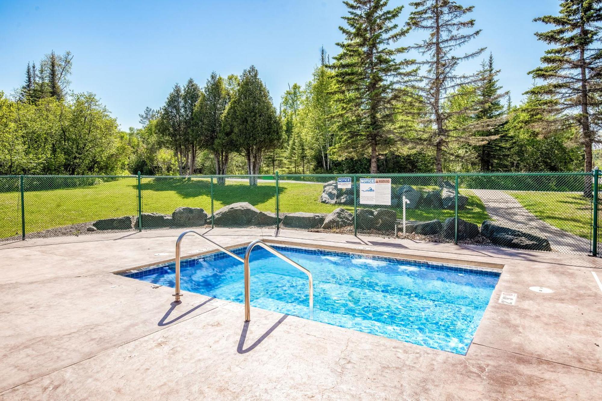 Superior Shores Resort Two Harbors Eksteriør bilde