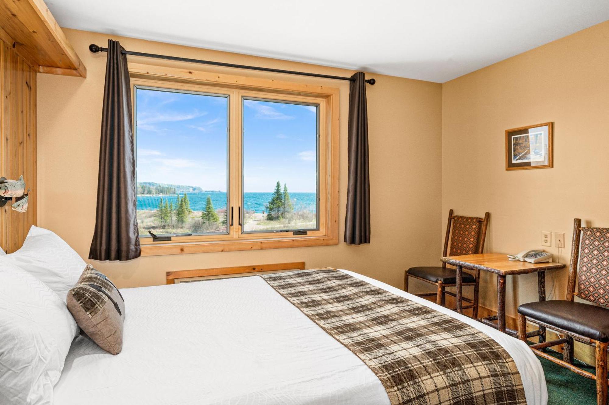 Superior Shores Resort Two Harbors Eksteriør bilde